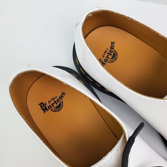 Dr. Doc Martens Lamper White Patent Leather Shoes 26754 Low Top Women's 11 NWOT - Picture 10 of 12